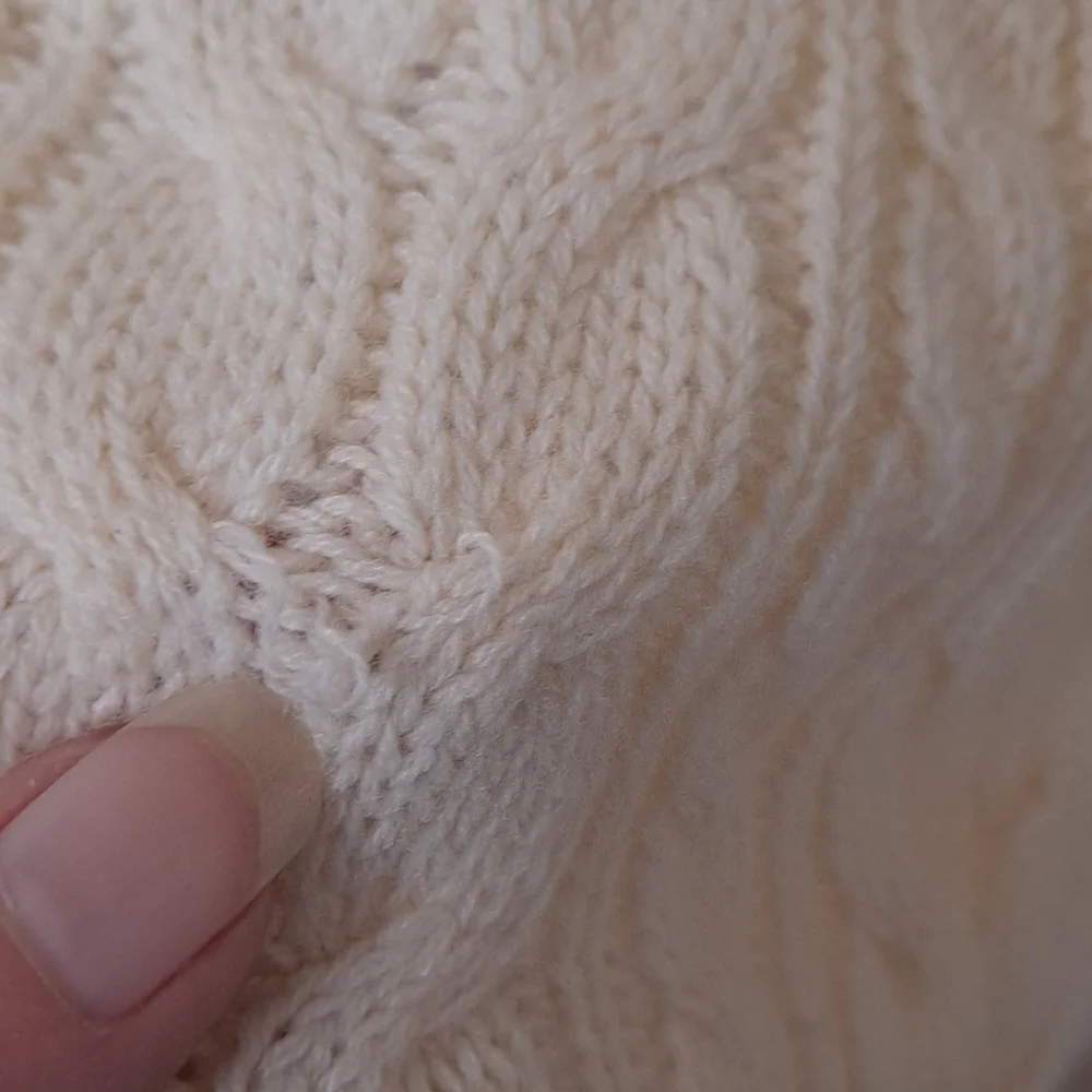 Talbots Cream Colored Lambswool Blend Soft Cable Knit Sweater Cabincore Skandi